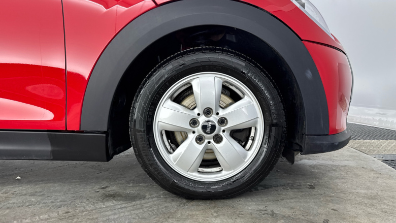 MINI Hatchback 1.5 Cooper Classic 5dr Petrol Hatchback